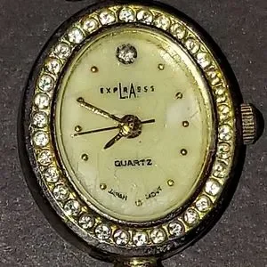 Vintage Women\'s L.A. Express cameo watch L.A. Express | Accessories | Vintage Womens La Express Cameo  main image 2